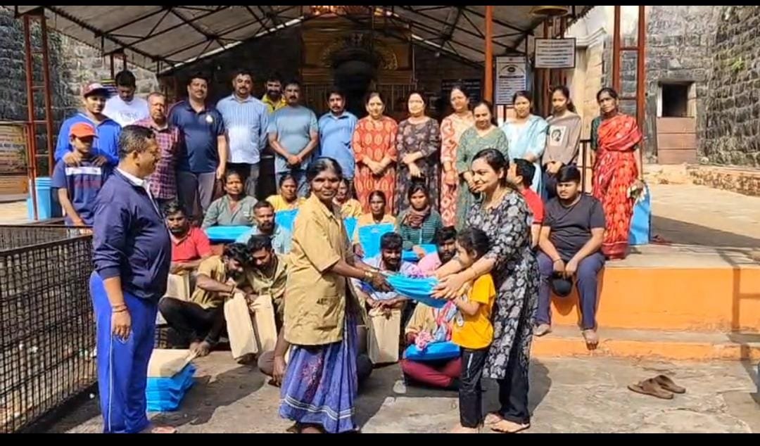 ಶ್ರೀ ಕೋಟೆ ಮಹಾಗಣಪತಿ ದಸರಾ ಮಂಟಪ ಸಮಿತಿಯಿಂದ 50ನೇ ವರ್ಷದ ದಸರಾ ಸುವರ್ಣ ಮಹೋತ್ಸವದ ಅಂಗವಾಗಿ ಸ್ವಚ್ಛತಾ ಕಾರ್ಯಕ್ರಮ.