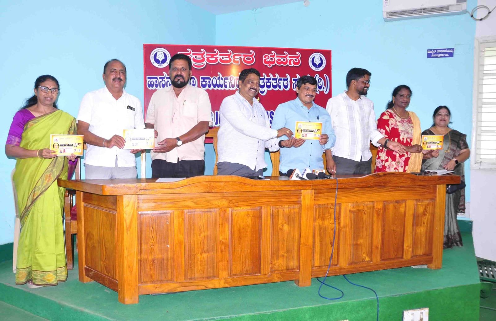ಹಾಸನದಲ್ಲಿ ಅ.೧೧ ರಂದು “ಮಾಣಿಕ್ಯ ಸಂಭ್ರಮ ೨೦೨೬”: ೨೮ ಕೃತಿಗಳಿಗೆ ದತ್ತಿ ಪುರಸ್ಕಾರ, ೧೨ ಸಾಧಕರಿಗೆ ಗೌರವ